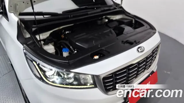 Kia Carnival 2018 thumb 6
