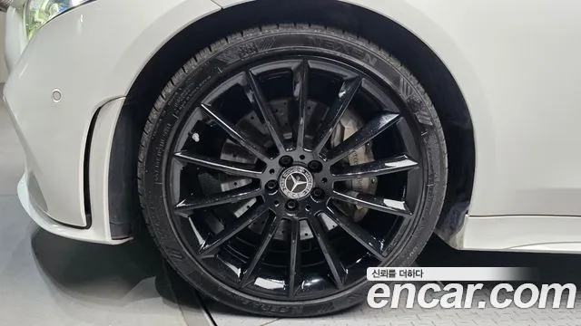Mercedes-Benz CLS-Class 2019 thumb 5