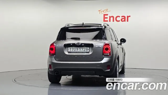 MINI Countryman 2019 thumb 4