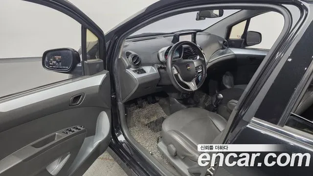 ChevroletGMDaewoo Spark 2014 thumb 10