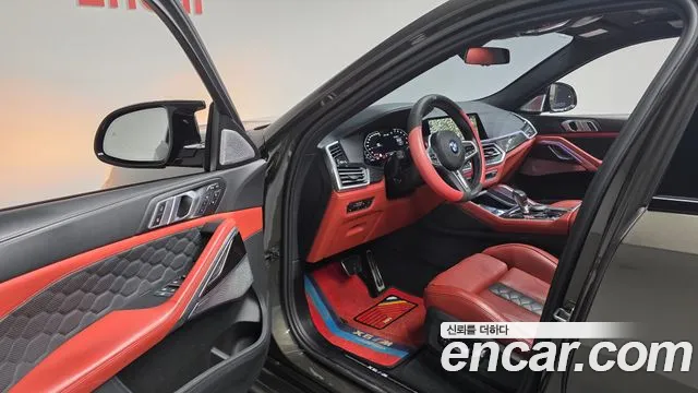 BMW X6M 2023 thumb 9
