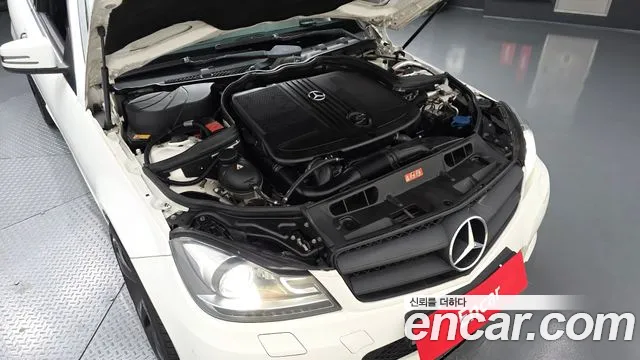 Mercedes-Benz C-Класс 2013 thumb 6