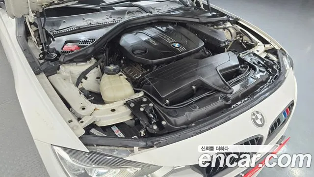 BMW 3-Series 2015 thumb 5