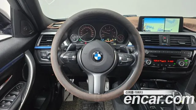 BMW 3-Series 2015 thumb 11