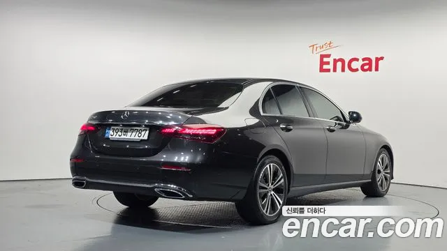 Mercedes-Benz E-Класс 2021 thumb 2