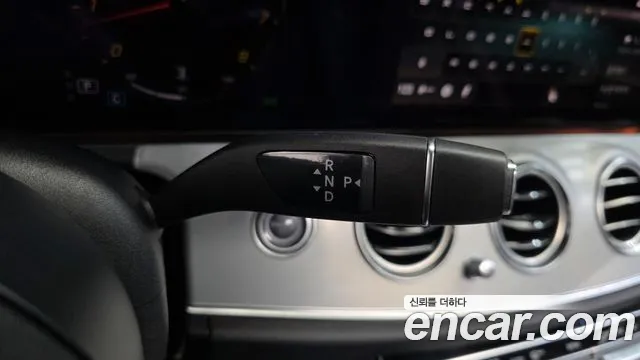 Mercedes-Benz E-Класс 2021 thumb 9