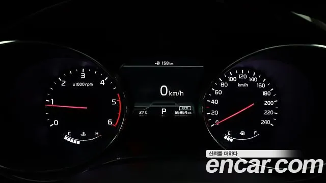 Kia Carnival 2019 thumb 8