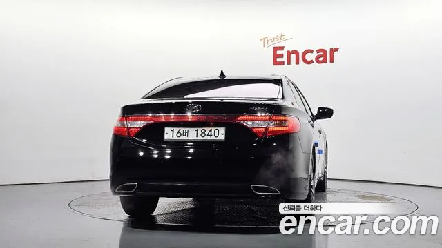 Hyundai Grandeur 2014 thumb 4
