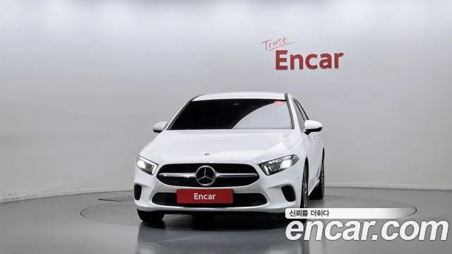 Mercedes-Benz A-Класс 2022 thumb 3