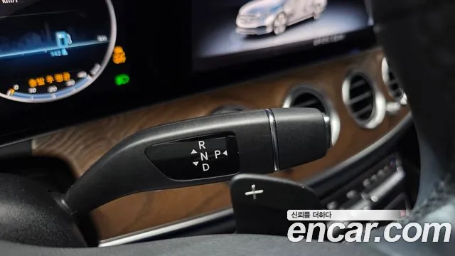 Mercedes-Benz E-Класс 2020 thumb 9