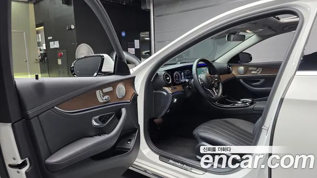 Mercedes-Benz E-Класс 2020 thumb 10