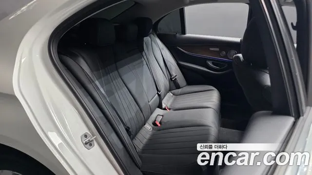 Mercedes-Benz E-Класс 2020 thumb 11