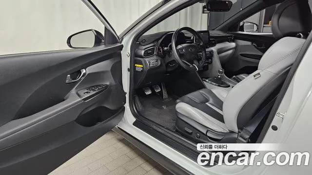 Hyundai Veloster 2019 thumb 9