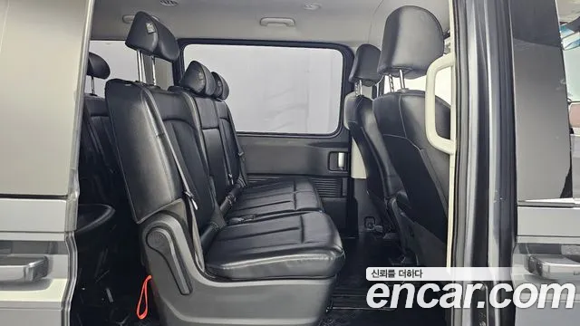 Hyundai Staria 2022 thumb 12