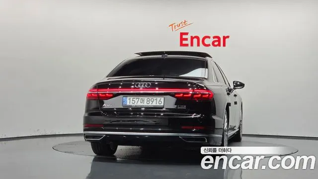 Audi A8 2021 thumb 4