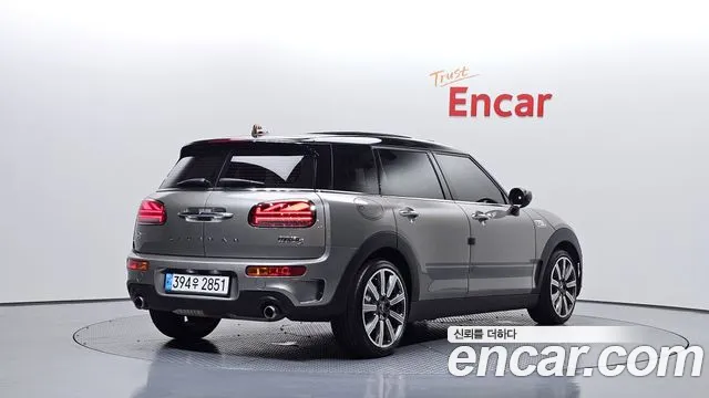 MINI Clubman 2020 thumb 2