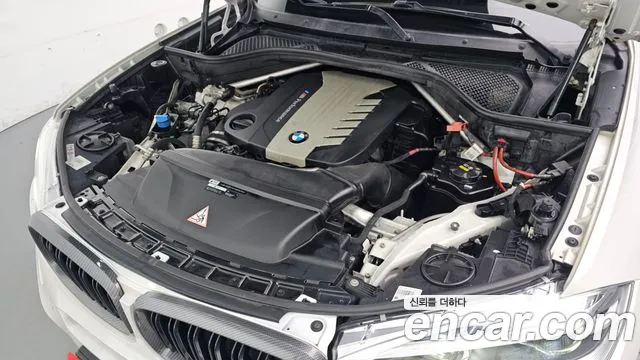 BMW X6 2015 thumb 6
