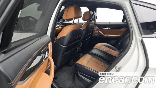 BMW X6 2015 thumb 11