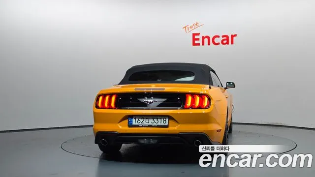 Ford Mustang Mach-E 2022 thumb 3