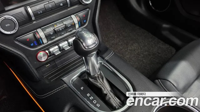 Ford Mustang Mach-E 2022 thumb 8