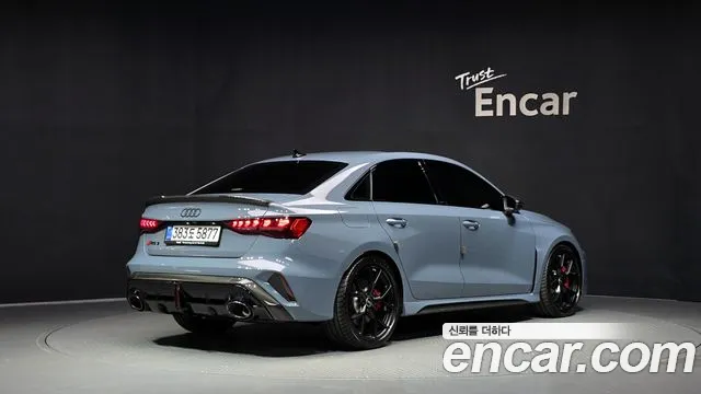 Audi RS3 2026 thumb 2