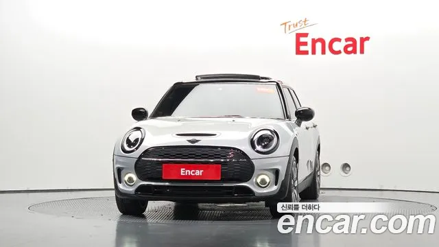 MINI Clubman 2022 thumb 2