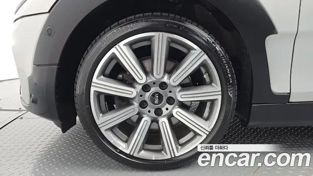 MINI Clubman 2022 thumb 4