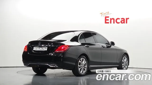 Mercedes-Benz C-Класс 2017 thumb 2