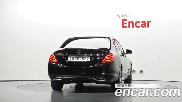 Mercedes-Benz C-Класс 2017 thumb 4