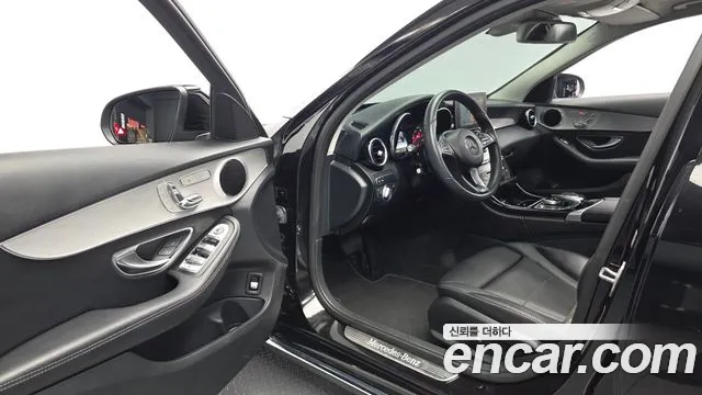 Mercedes-Benz C-Класс 2017 thumb 10