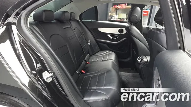 Mercedes-Benz C-Класс 2017 thumb 12
