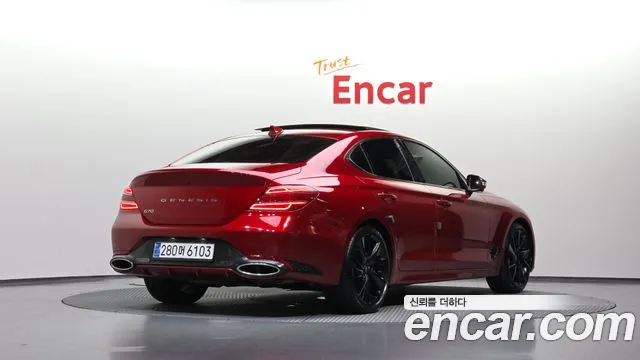Genesis G70 2022 thumb 2