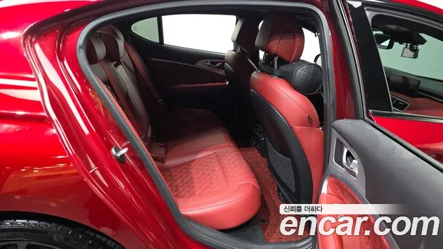 Genesis G70 2022 thumb 12