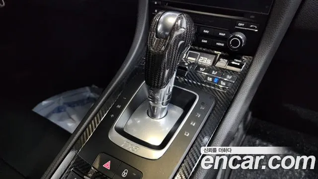 Porsche Cayman 2018 thumb 9