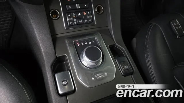 Land Rover Discovery 2014 thumb 9