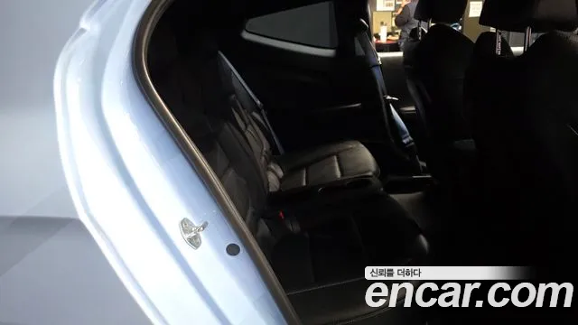 Hyundai Veloster 2018 thumb 12
