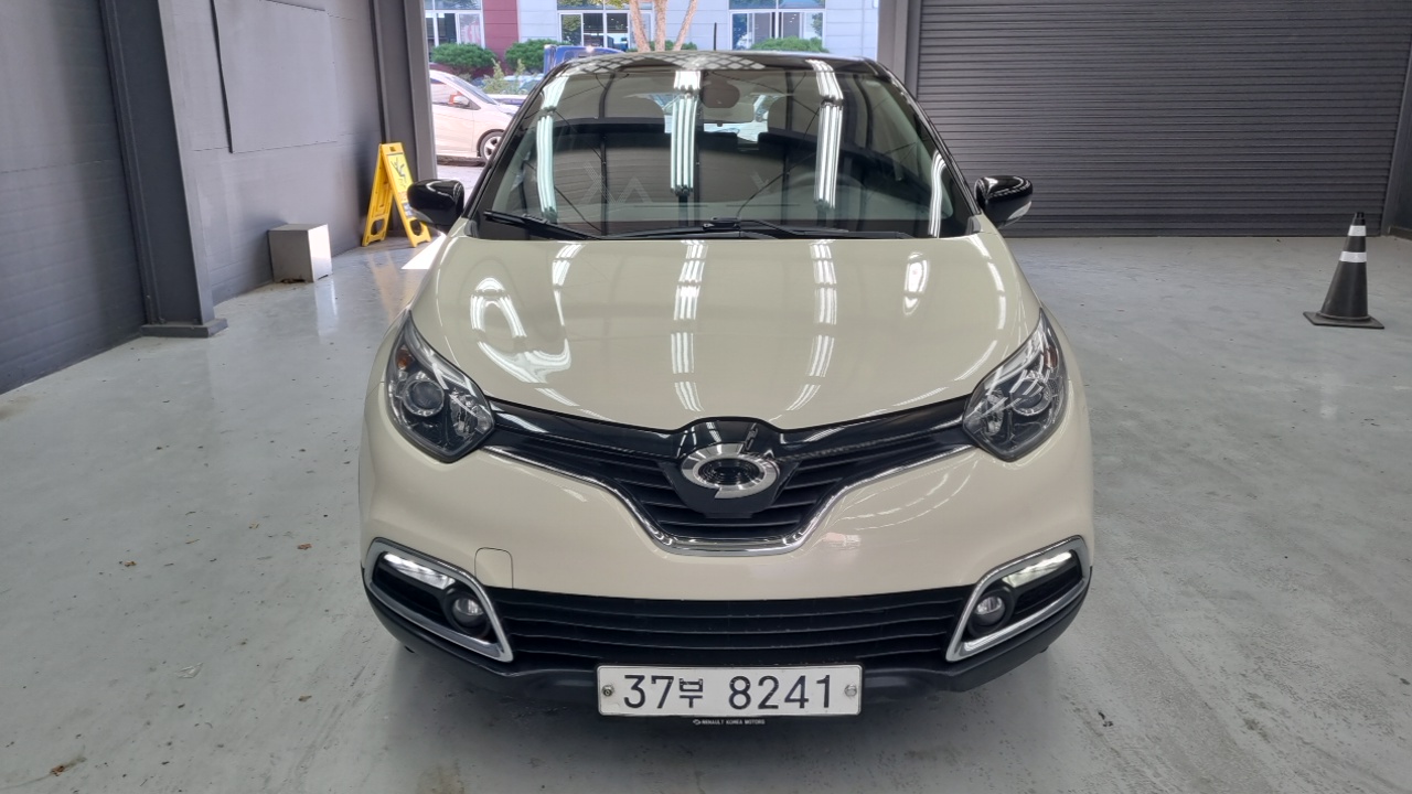 Renault-KoreaSamsung Captur 2014 thumb 3