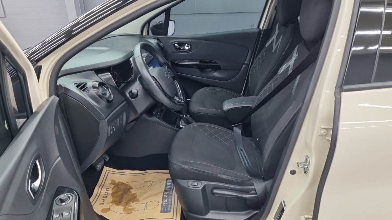 Renault-KoreaSamsung Captur 2014 thumb 10