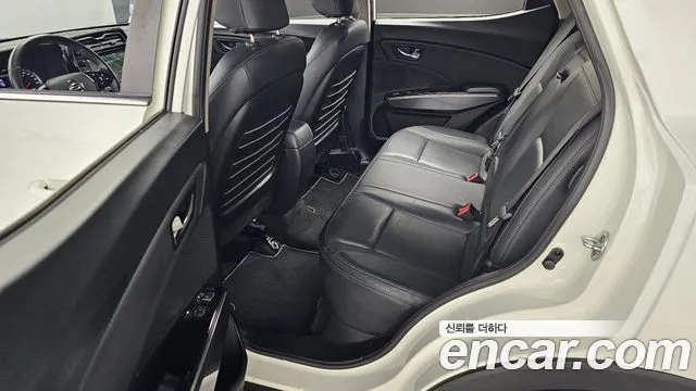 KG_Mobility_Ssangyong TIBOLI 2022 thumb 11