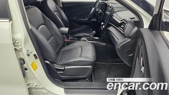 KG_Mobility_Ssangyong TIBOLI 2022 thumb 12