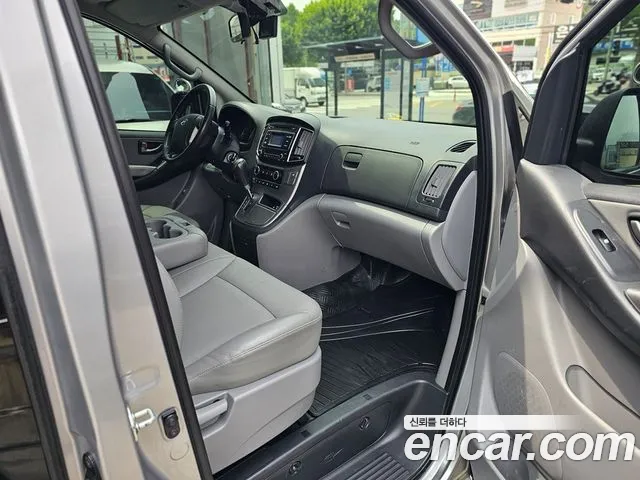 Hyundai Starex 2020 thumb 10