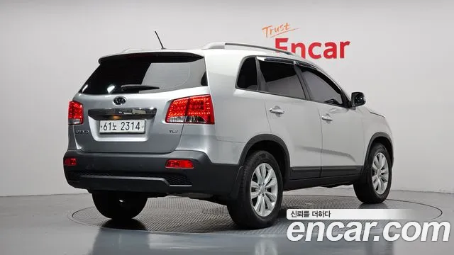 Kia Sorento 2010 thumb 2
