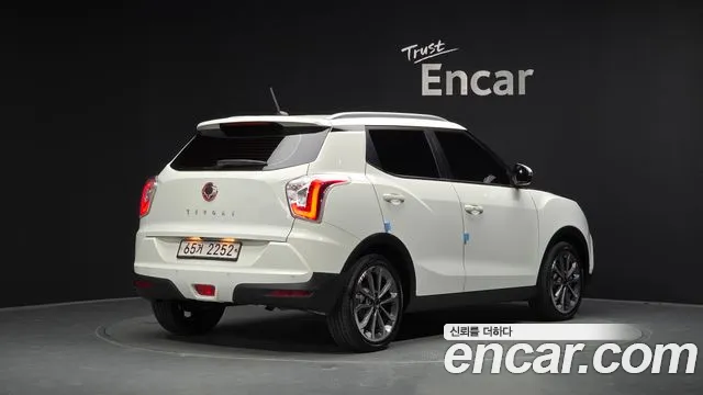 KG_Mobility_Ssangyong TIBOLI 2017 thumb 2