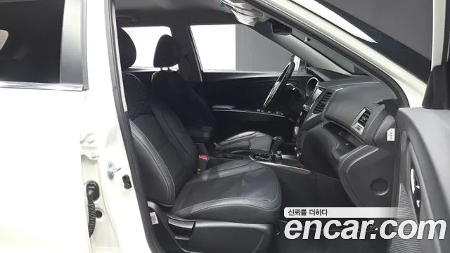 KG_Mobility_Ssangyong TIBOLI 2017 thumb 11