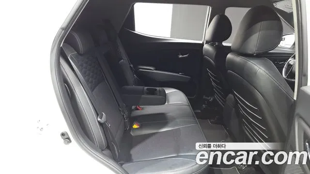 KG_Mobility_Ssangyong TIBOLI 2017 thumb 12