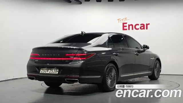 Genesis G90 2021 thumb 2