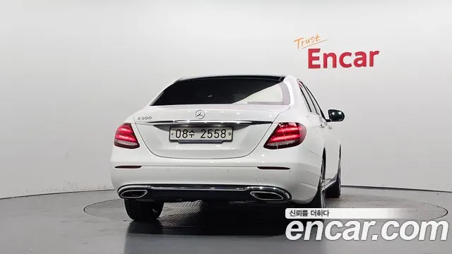 Mercedes-Benz E-Класс 2019 thumb 4