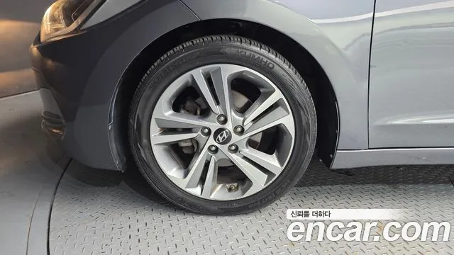 Hyundai Avante 2018 thumb 5