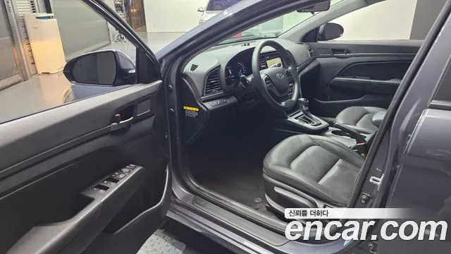 Hyundai Avante 2018 thumb 10