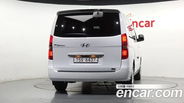 Hyundai Starex 2019 thumb 4